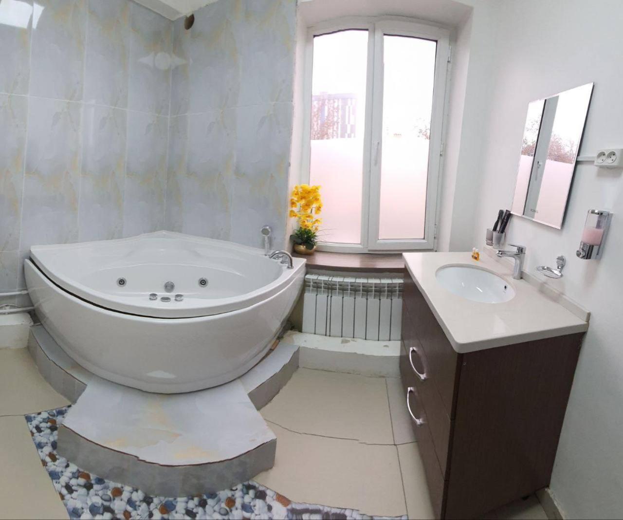 Blue Sky Bed & Breakfast Tashkent Exterior photo